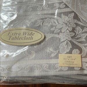 Damask Tablecloth Extra Wide 70x 144 NWT Oblong